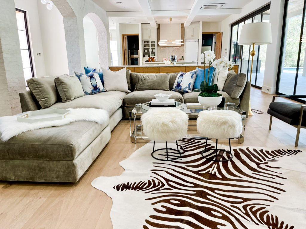 Reeves - Living Room by Jade Interior Design